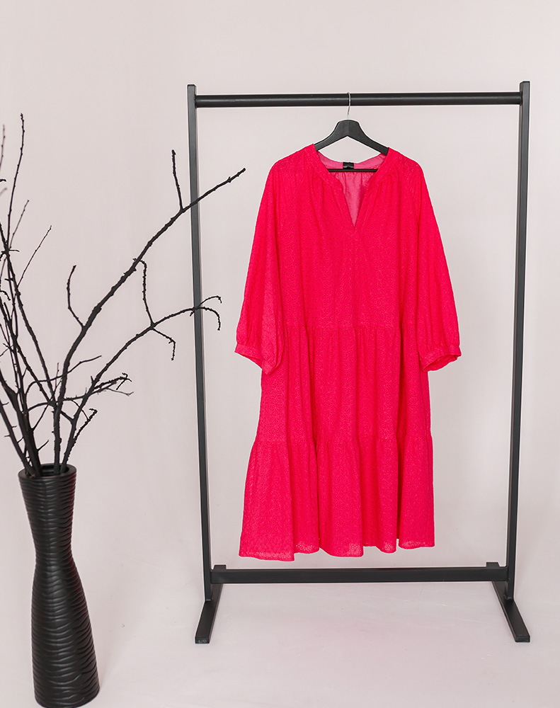 А858 Платье Сандрин шитье ярко-розовый для женщин большого размера с доставкой по Москве и России