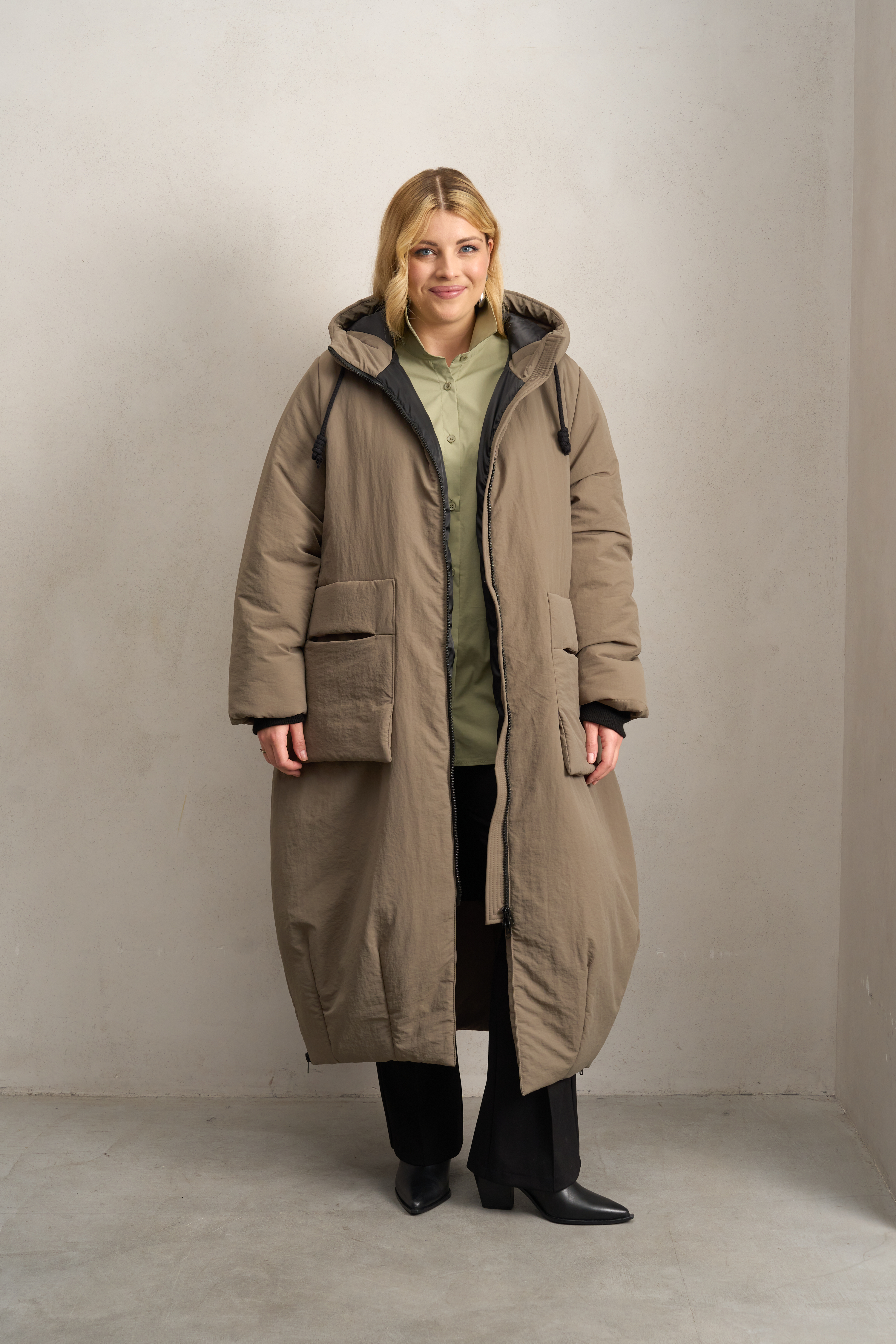 А1111 Пальто Иплит 200С хаки для женщин большого размера с доставкой по Москве и России