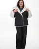 А1126 Куртка Изабелла 150С черный (молоко) для женщин большого размера с доставкой по Москве и России