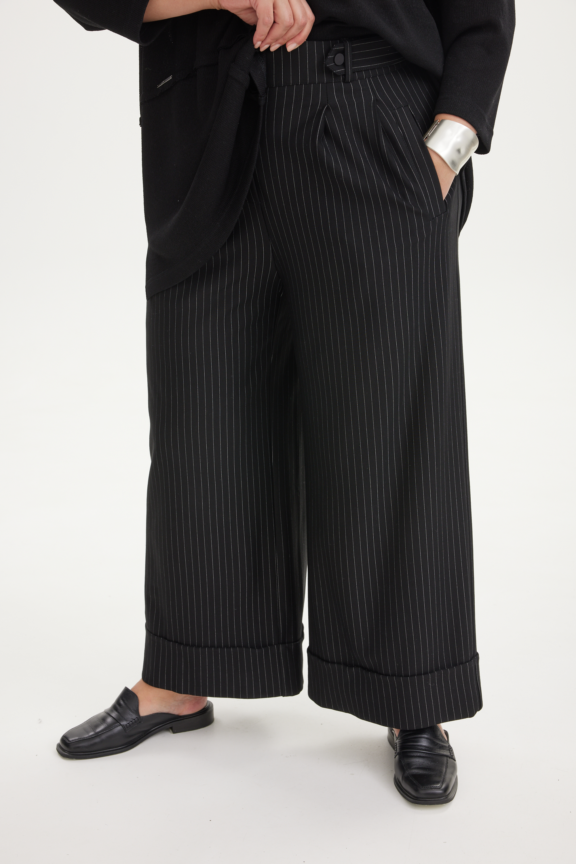 А1134 Брюки Деко черный принт полоска для женщин большого размера с доставкой по Москве и России