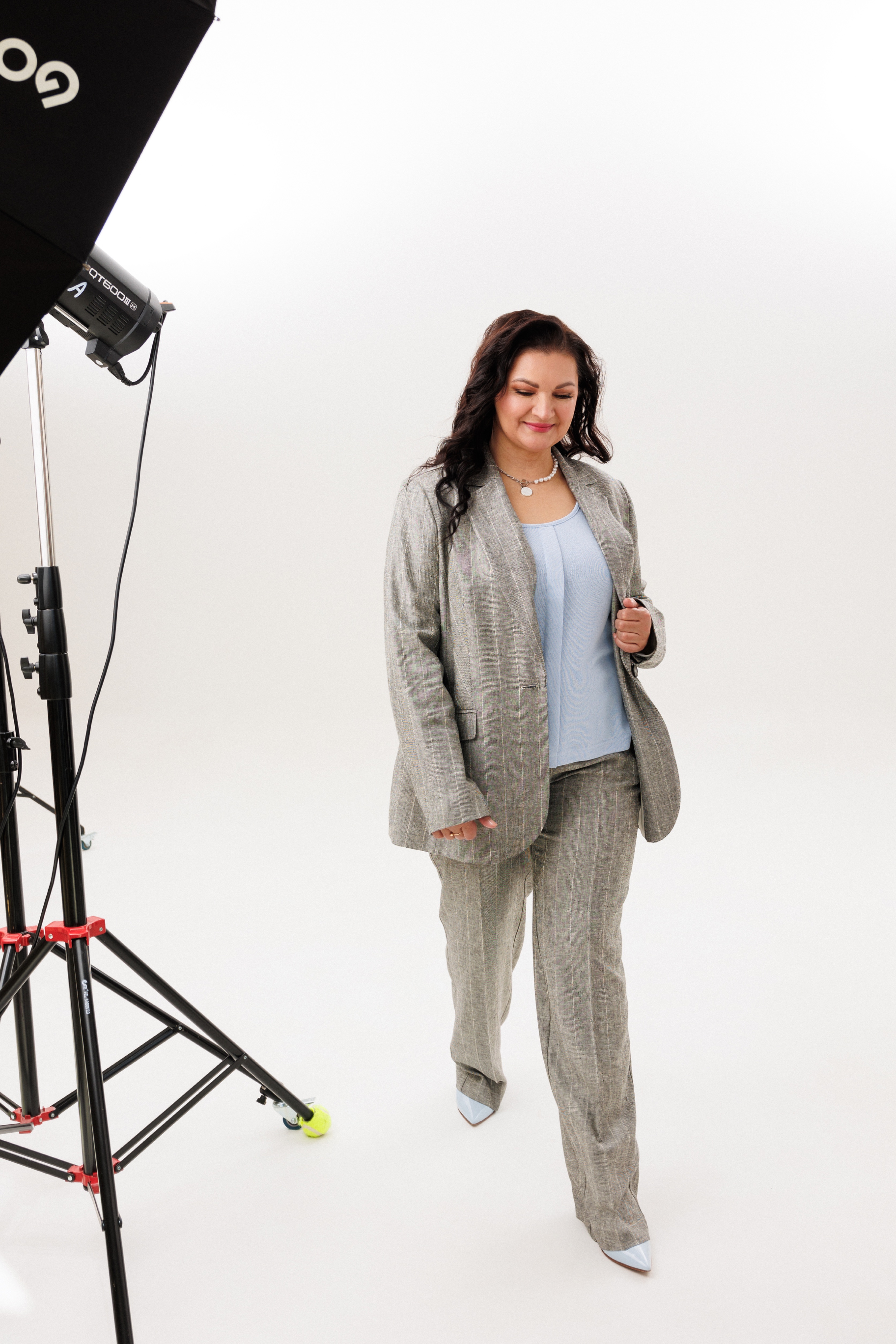 А1013/2 Костюм Гувер серый принт полоска для женщин большого размера с доставкой по Москве и России