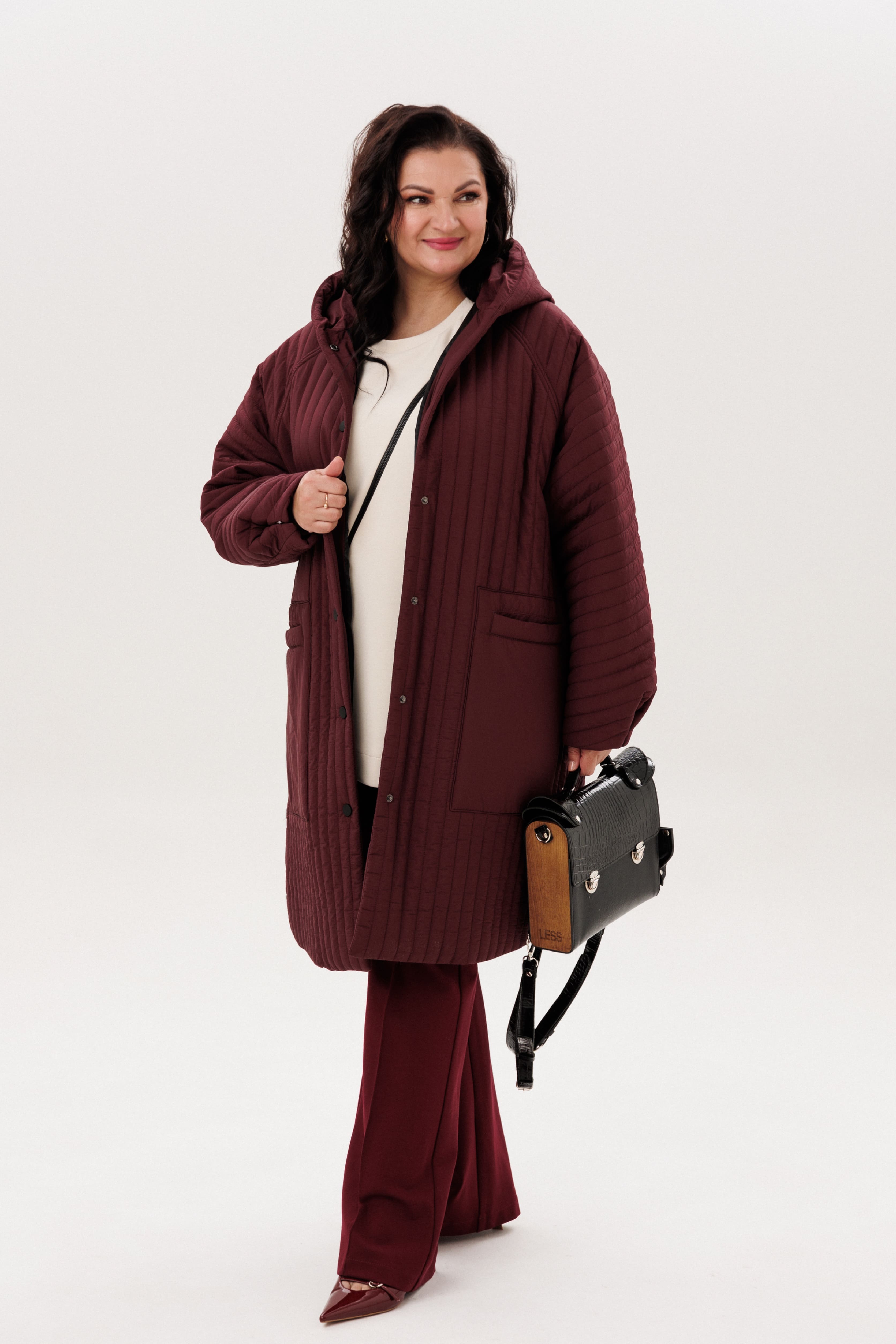 А1033 Пальто Кассия бургунди С80 для женщин большого размера с доставкой по Москве и России