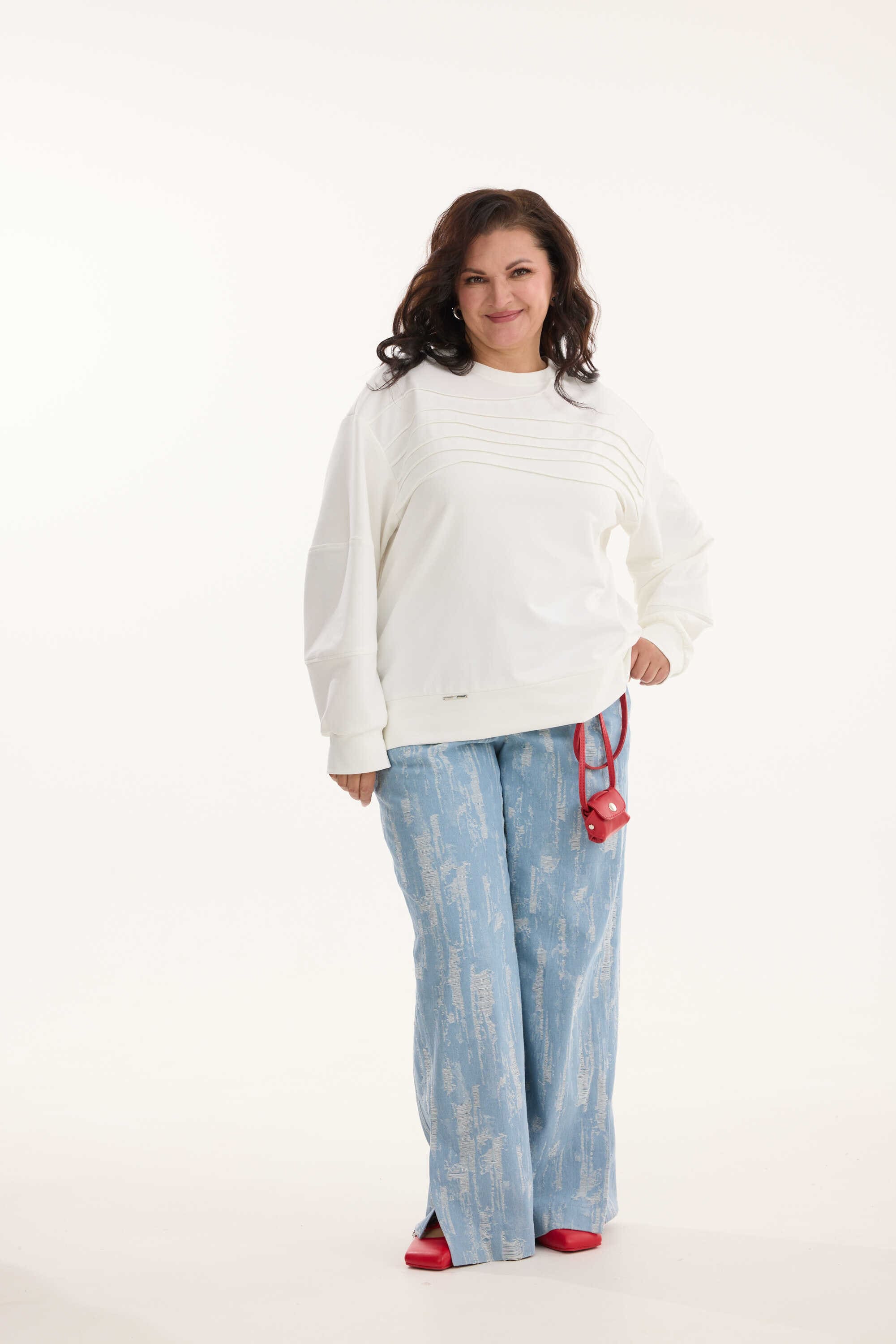 А1171 Свитшот Краков молочный для женщин большого размера с доставкой по Москве и России